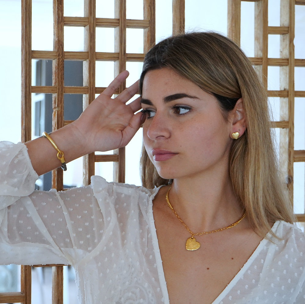 Collar de Corazón Dorado