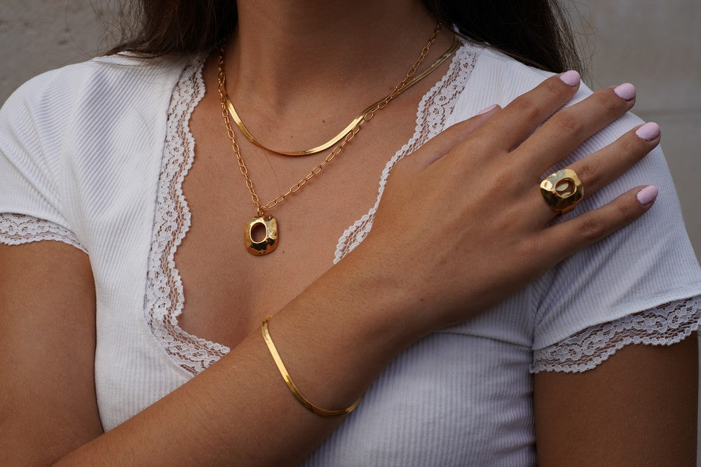 Collar Calado Dorado