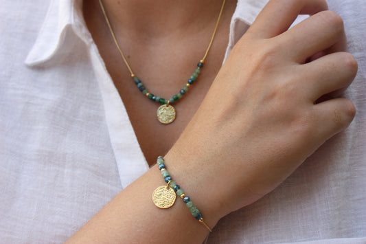 Pulsera Ajustable con Cristales y Moneda
