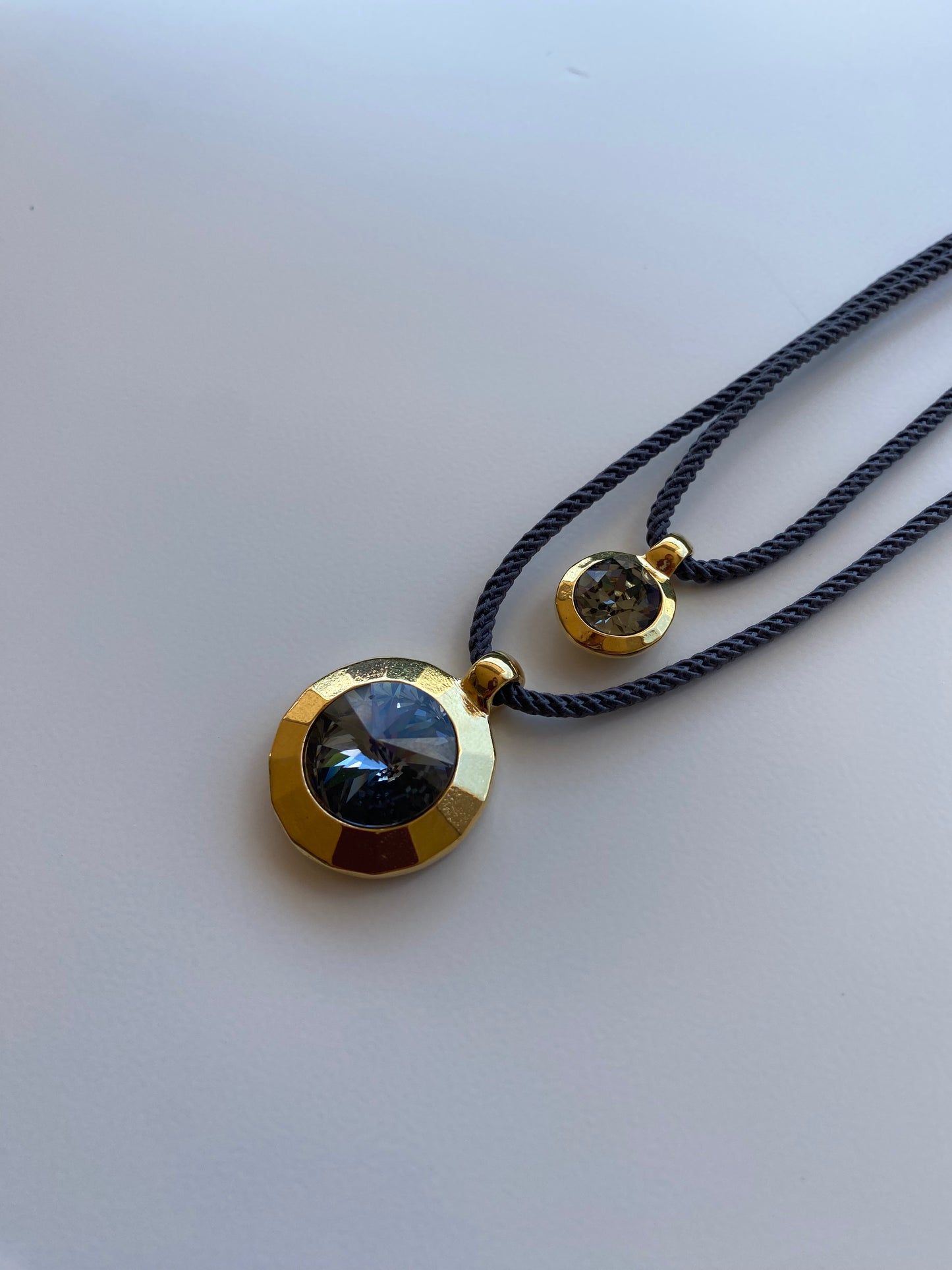 Collar de Cordón Trenzado con Cristal Pequeño/Grande