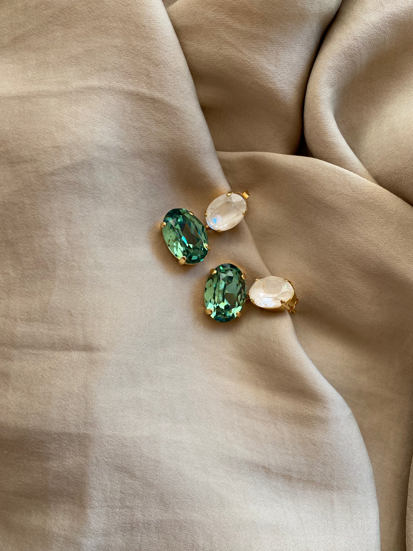 Pendiente con Doble Cristal Ovalado